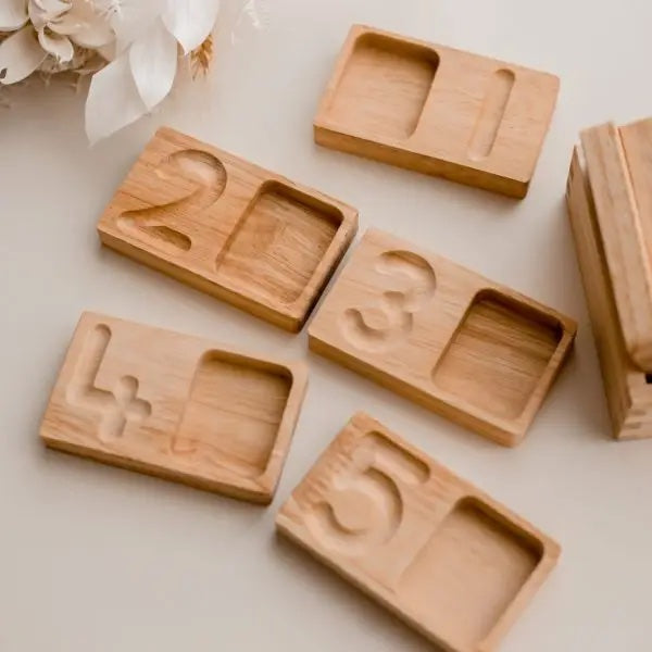 Qtoys Wooden Writing and Counting Trays