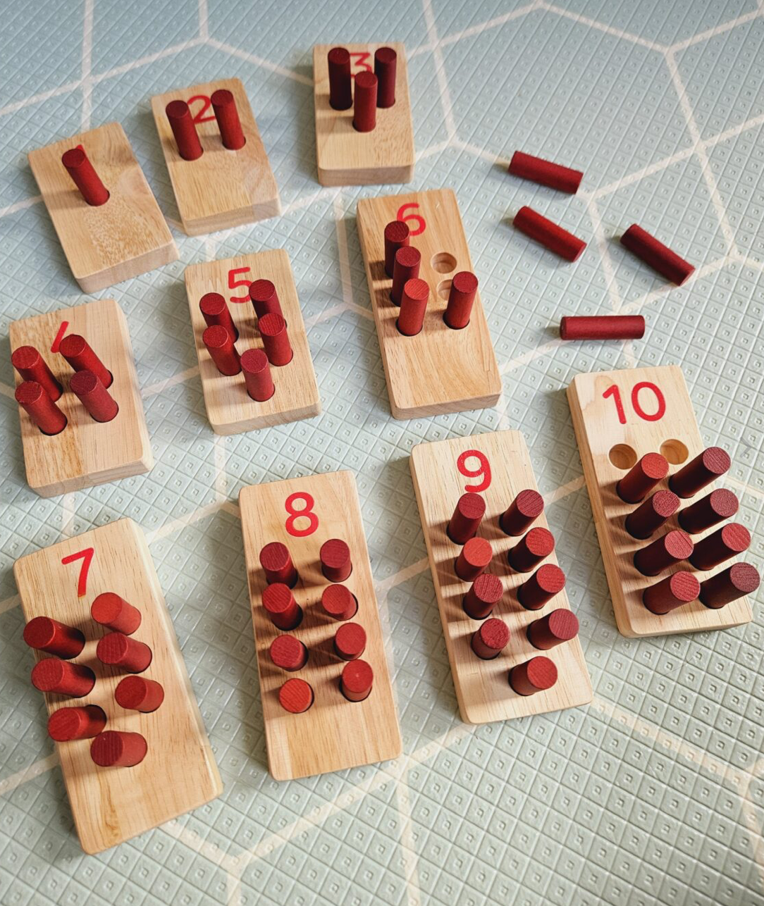 Qtoys Wooden Montessori Counting set