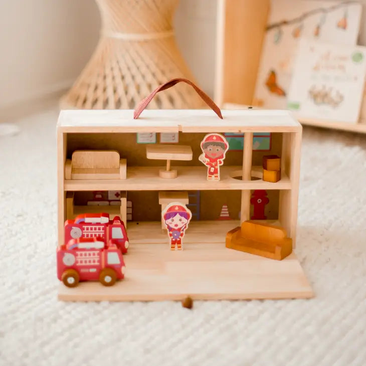 Qtoys Wooden Portable fire station